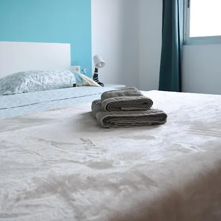 B-rent Bristol Surf & Fun Κοραλέχο