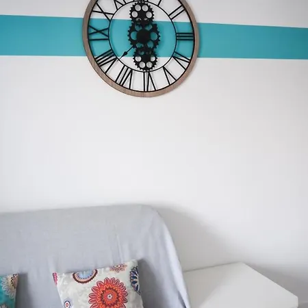 B-rent Bristol Surf & Fun * Κοραλέχο